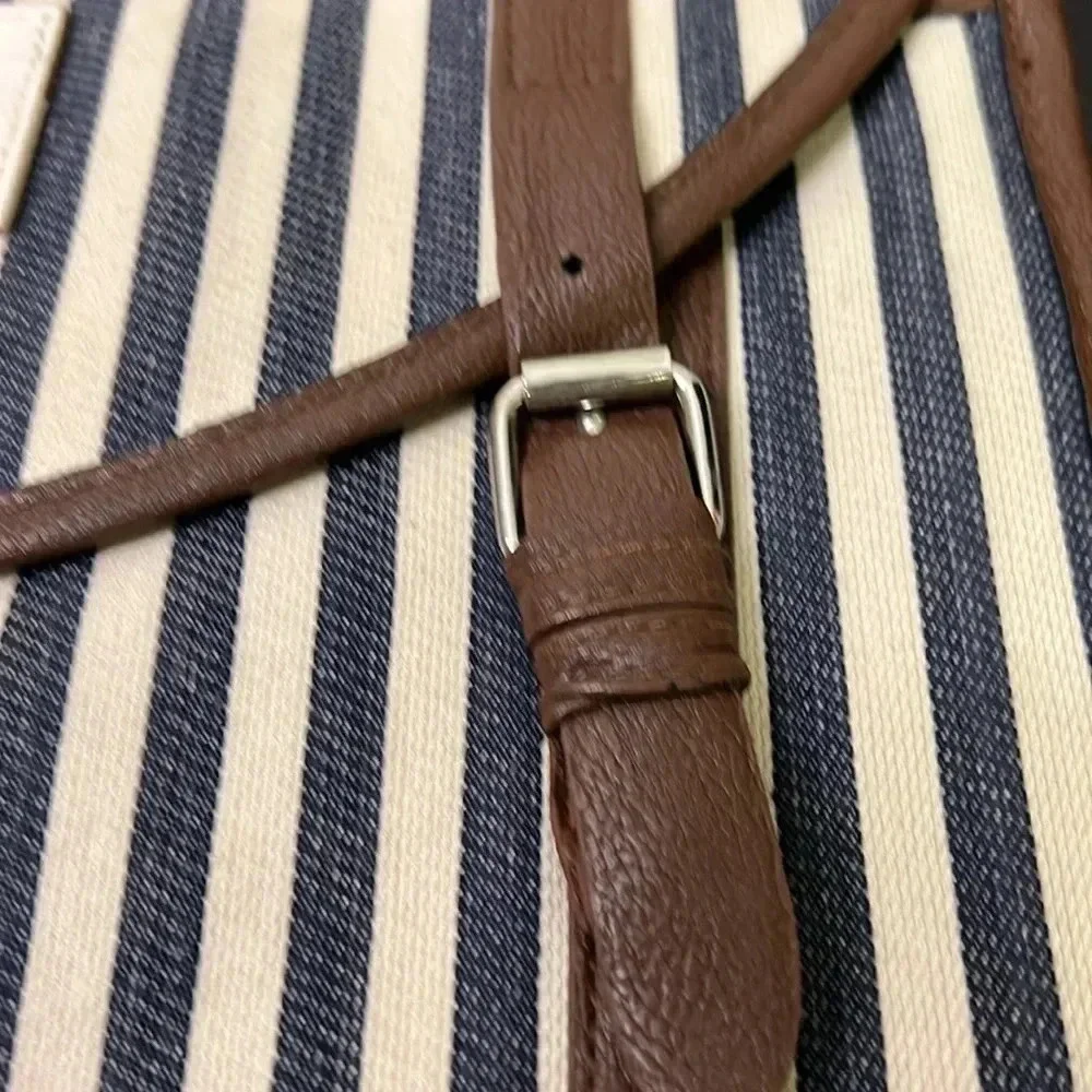 NWT Sloan ranger clutch